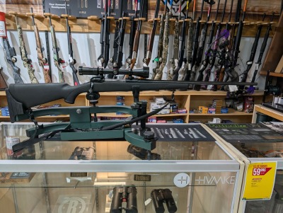 Carabine model 111 avec télescope simmons 3-9x40mm